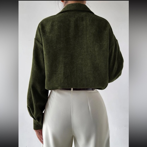 Green long sleeve button up - Picture 2 of 3